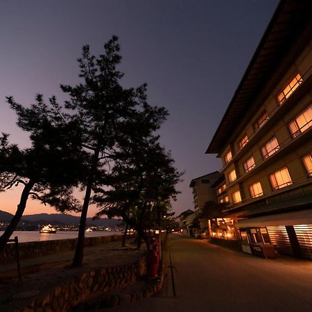 Hotel Miya Rikyu Hatsukaichi Buitenkant foto