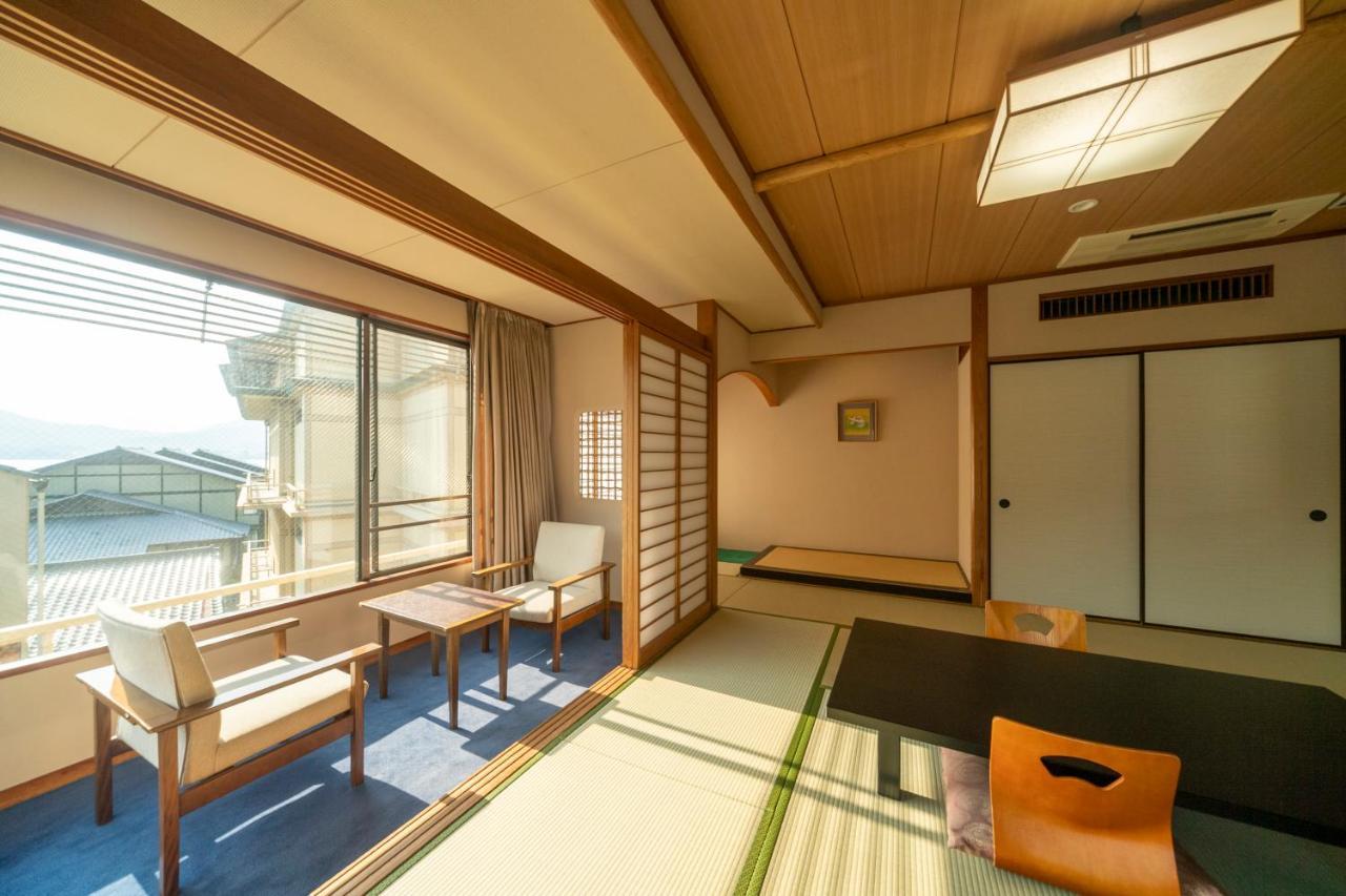 Hotel Miya Rikyu Hatsukaichi Buitenkant foto